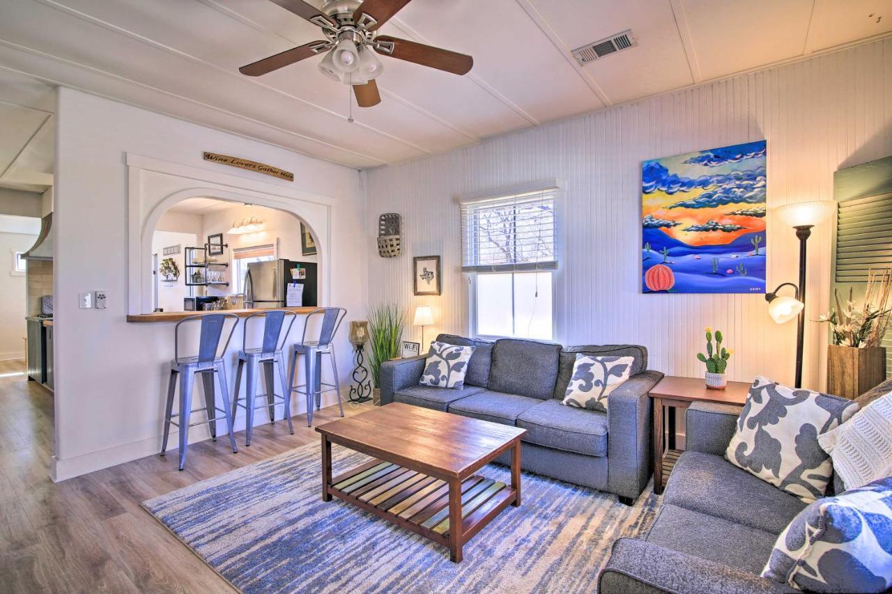 Texas Home With Backyard Oasis, Walk To Main St فريدريكسبيرغ المظهر الخارجي الصورة