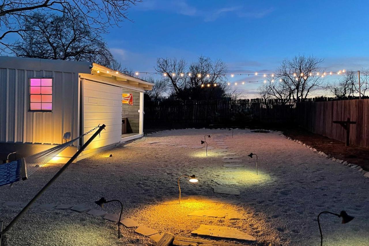 Texas Home With Backyard Oasis, Walk To Main St فريدريكسبيرغ المظهر الخارجي الصورة